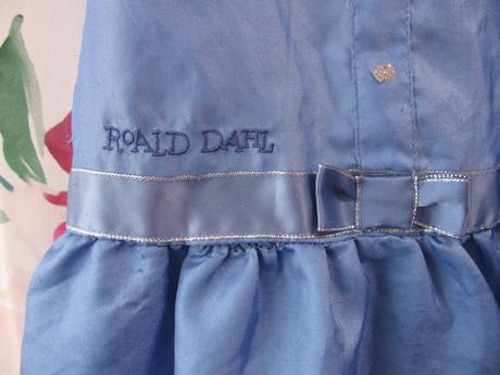 Karnevalové šaty matilda roald dahl,