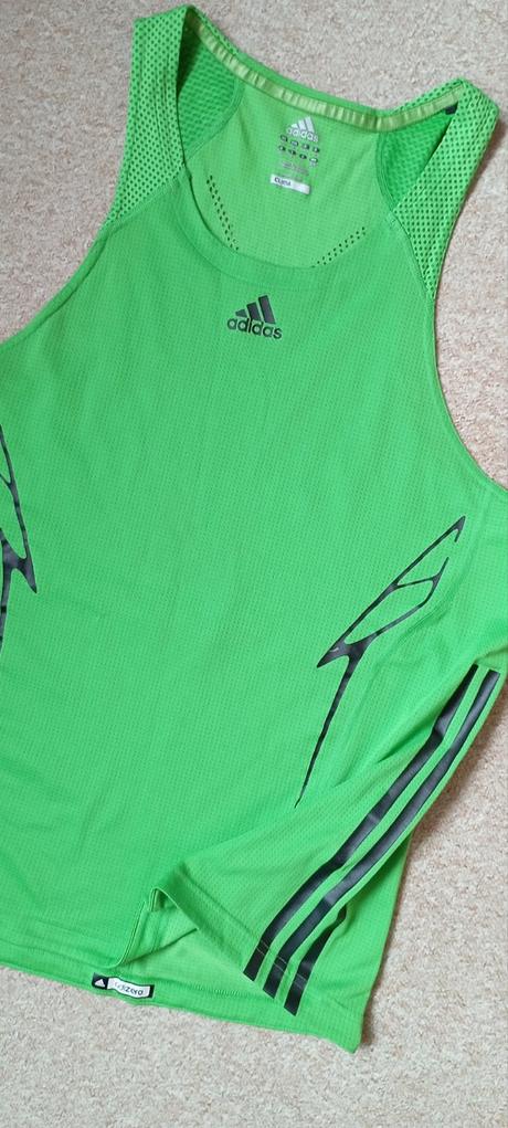 Tílko zn."adidas" vel."m" oblékne i větší vel, adidas,m