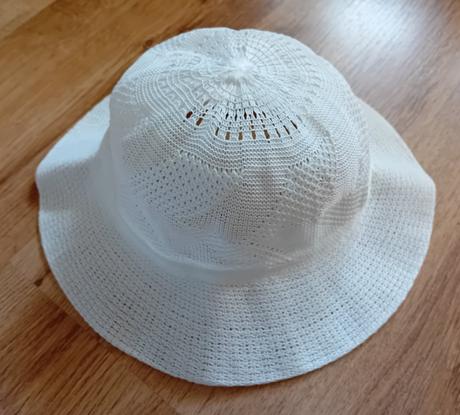 Letní klobouk dámský, 