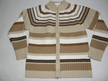 Hnědý svetr vel.128, 128