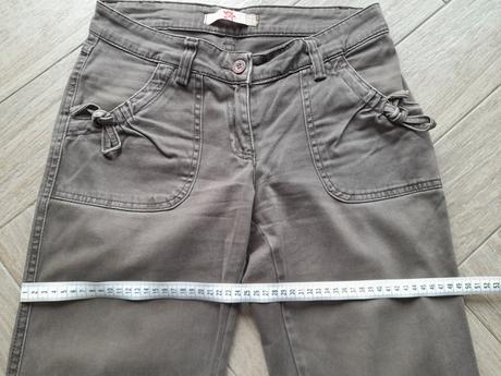 Hnědé riflové kalhoty, 36