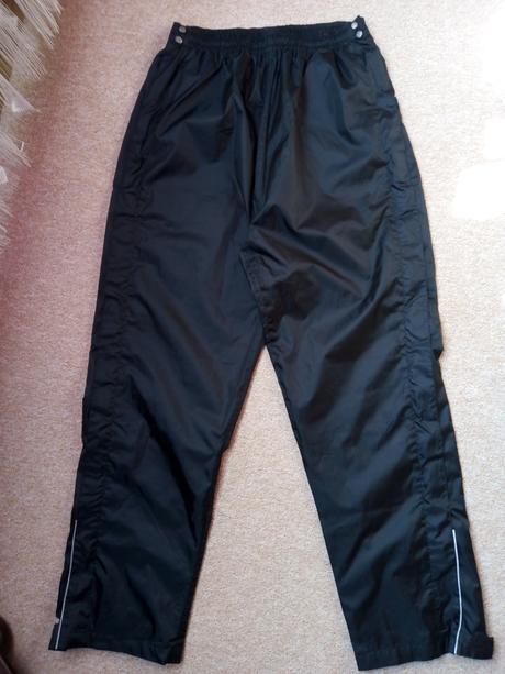 Šustaky zn."feroti sport" vel."l", l