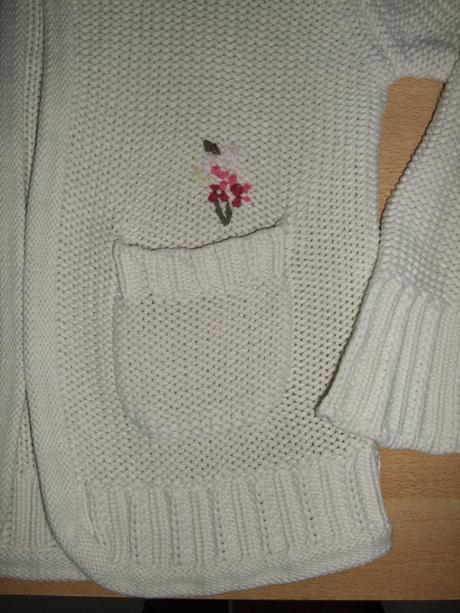 Svetrík s kvetinkami laura ashley, 110