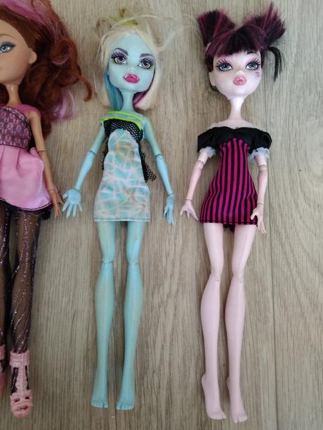 Monster high panenky a auto, 