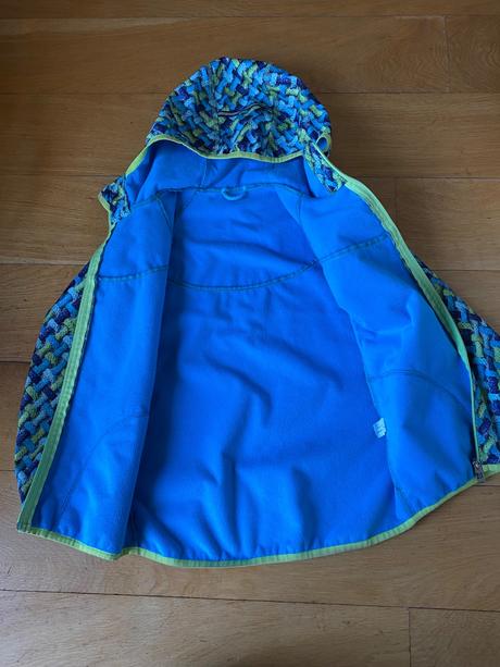 Softschelova bunda, 128