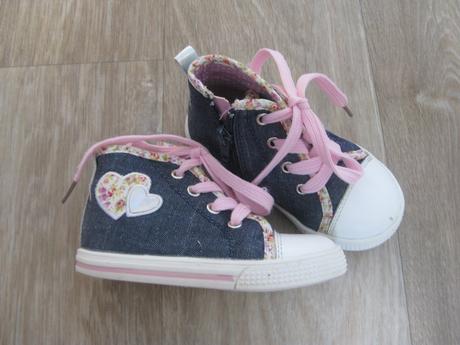 Riflové boty, botičky zn. one step, 24