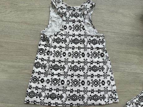 Dívčí tílko bílo-černé, vel. 134/140, 2 ks, pepperts,134