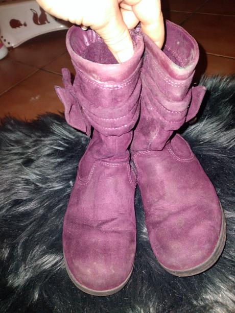 Dívčí kozačky srdíčko vel. 28, vnit.stélka 18.5 cm, cupcake,28