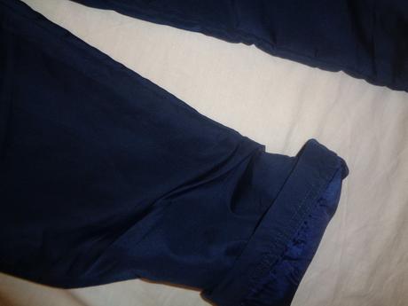 Luxusní tmavomodré sportovní kalhoty, 140