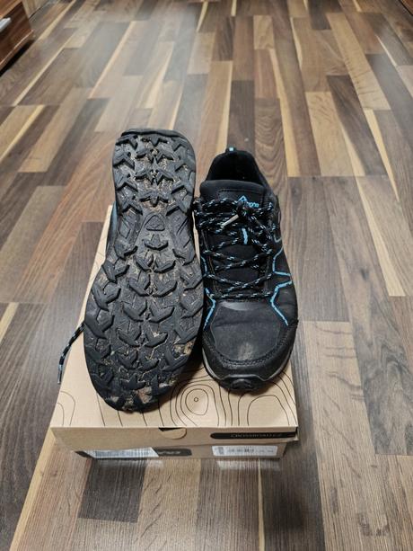 Softshellové boty, 40