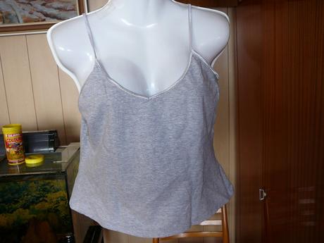 Dámský letní top, 42