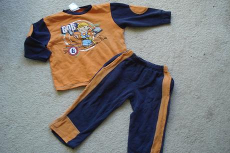 Tepláková souprava, 98