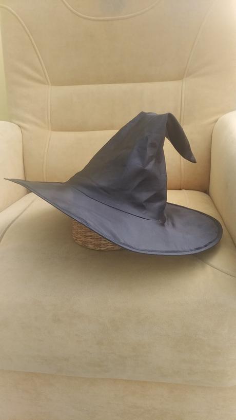 Klobouk čarodějnický, 