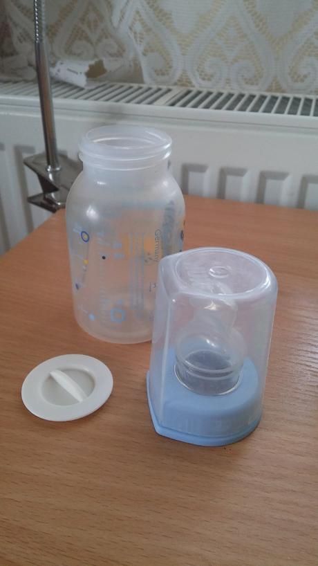 Kojenecké lahve, mam