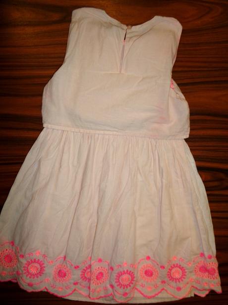 Krásné růžové vyšívané šaty, george,128