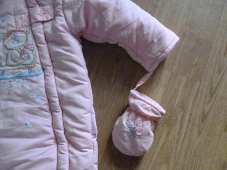 Zimní kombinéza s rukavičkama vel.0-3 m, 62