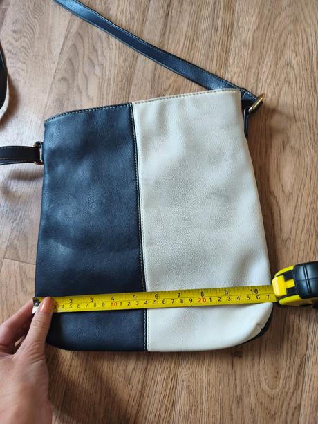 Velká crossbody kabelka,