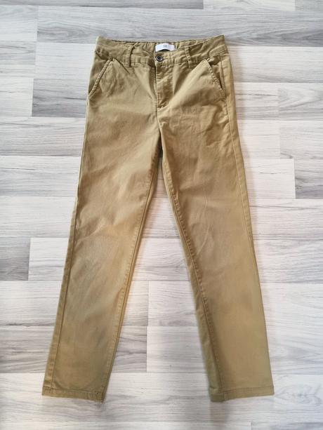 Kalhoty pláťáky 134/140, 134