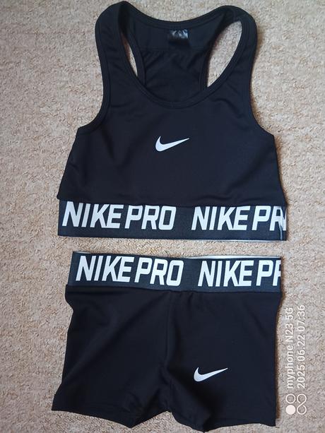 Komplet šortky+bolérko zn."nike", nike