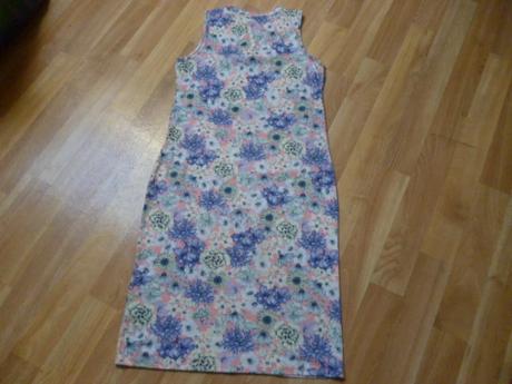 Dlouhé veselé šaty 12-13 yd, 158