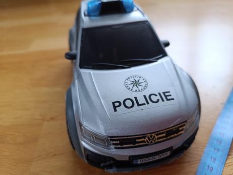 Houpací blikající auto,