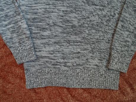 Šedý setr svetřík, palomino,128