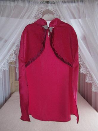 Karnevalový plášť vel. 128,