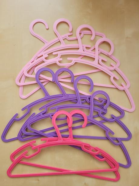 10x dětské ramínko,