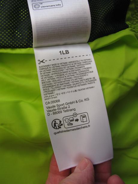 Chlapecká zimní bunda s kapucí vaude, 140