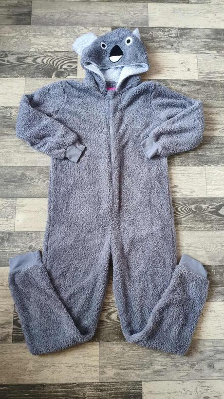 Overal panda neutrální, 152