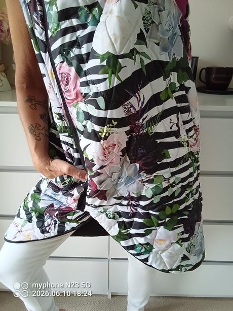 Vesta dlouhá zn."damoka" vel."s" i m,l,xl,