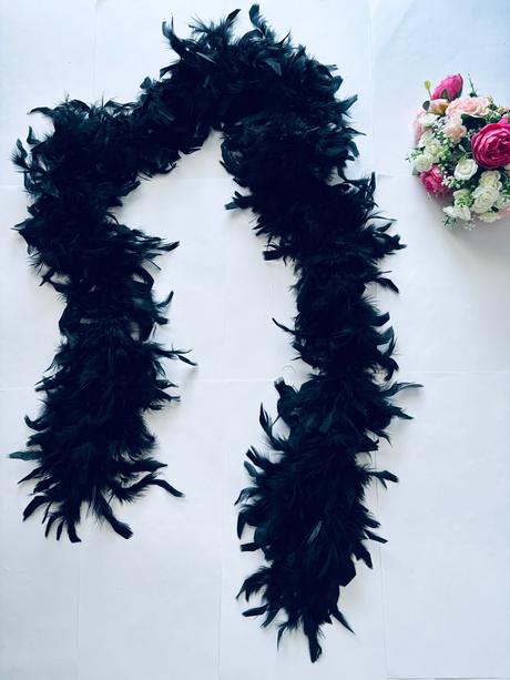 An7/ boa z peří černé, 