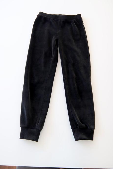 Dětské tepláky, 134