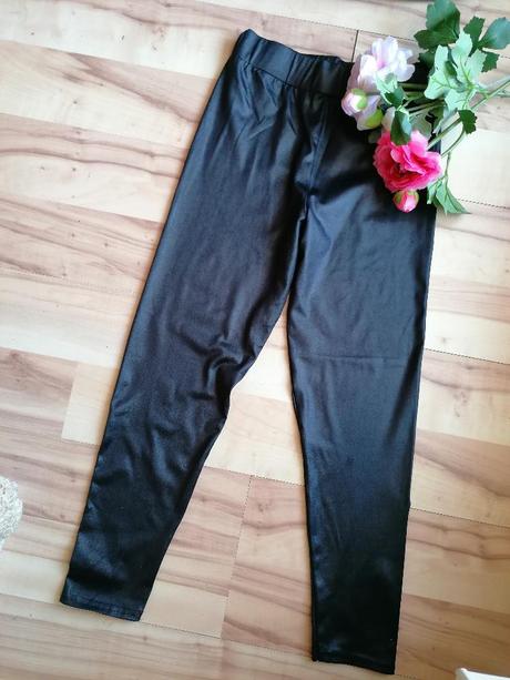 Lesklé legíny, river island,140