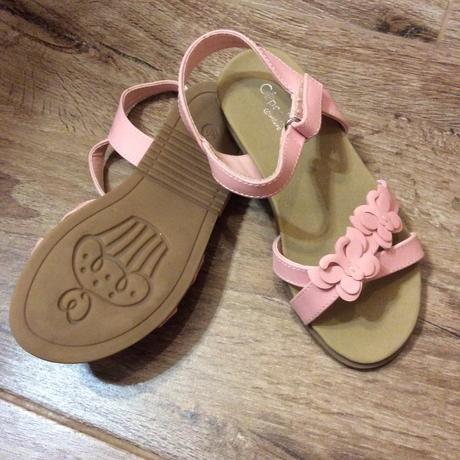 Sandálky s motýlky, cupcake,30