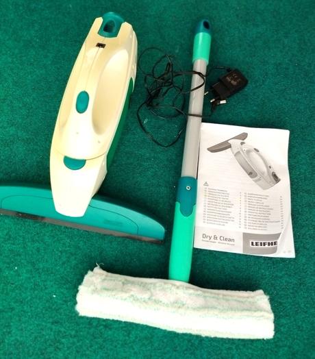 Vysavač na mytí oken zn.leifheit,