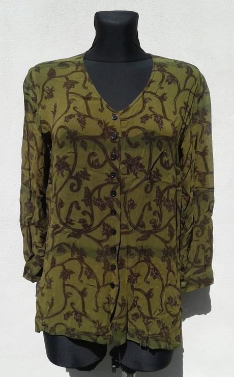 Lehká poloprůsvitná blůzka - vel.36/38, m