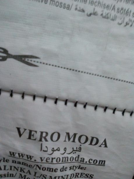 Metalické šaty zn.vero moda vel.m, vero moda,m