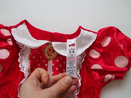 Kostým minnie vel 104,