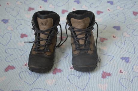 34 dzo kožené kotníkové boty pohorky, 34