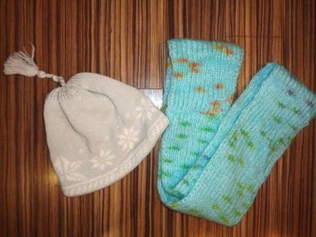 Krásná čepice bogner a tyrkysová spojená šála, 122