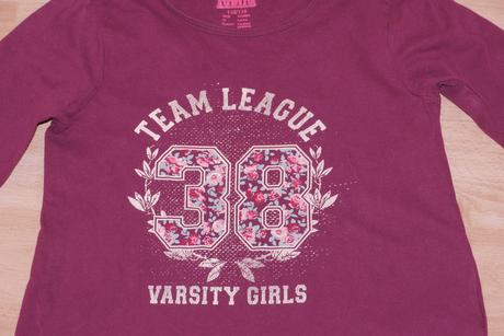 Vinove cervene tricko, lupilu,110