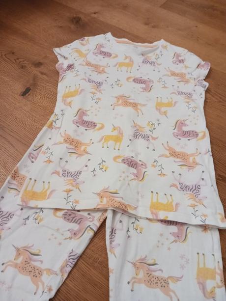 Pyžamko č.140, 140