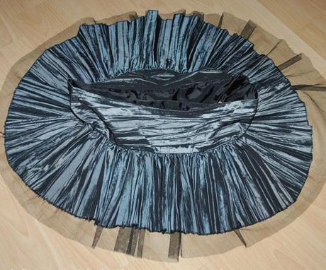 Šedostříbřitá plisovaná společenská  sukně, 40