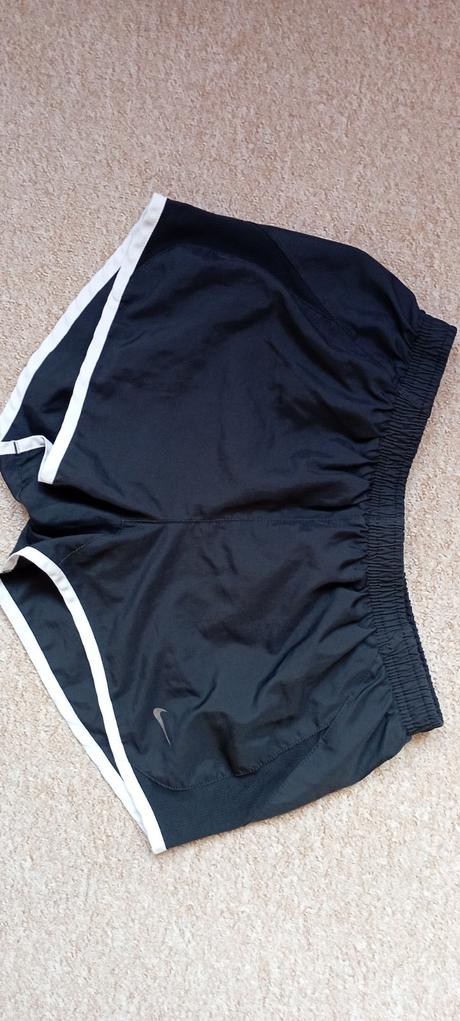 Šortky zn."nike" vel."s", nike,s