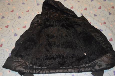 158 164 černá buřtíkatá bunda s kapucí, 158