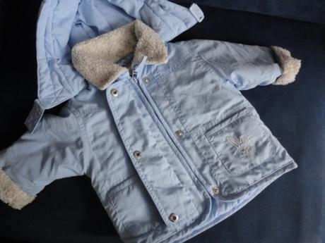 Slabší zimní či přechodová bunda s kapucí, vel. 74, 74