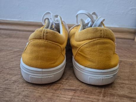 Plátěnky vel. 38 (23 cm), 38