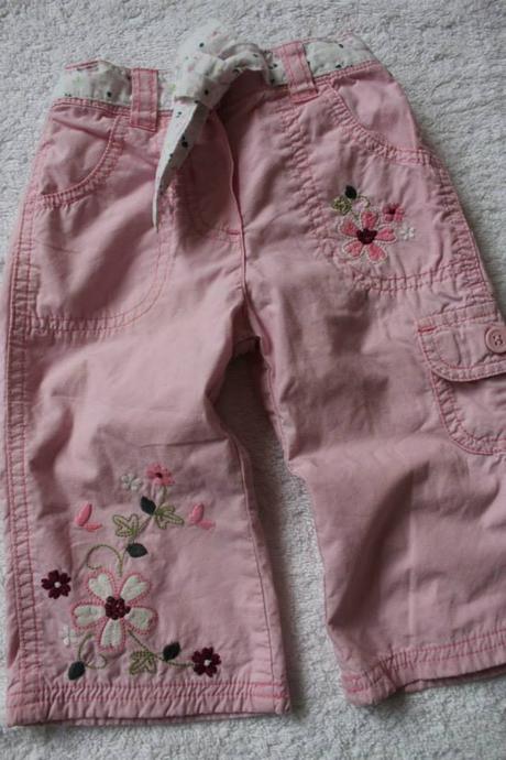 Růžové podšité kalhoty s výšivkou, mothercare,74