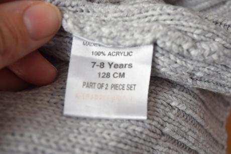 Svetr vel. 7 - 8 let, 128